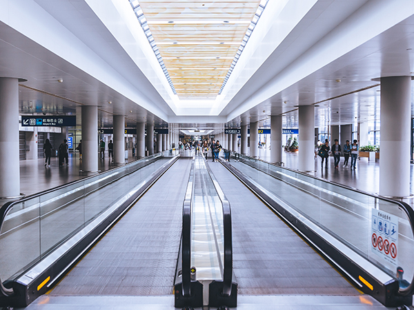 電梯壞了，維修費(fèi)誰(shuí)出？